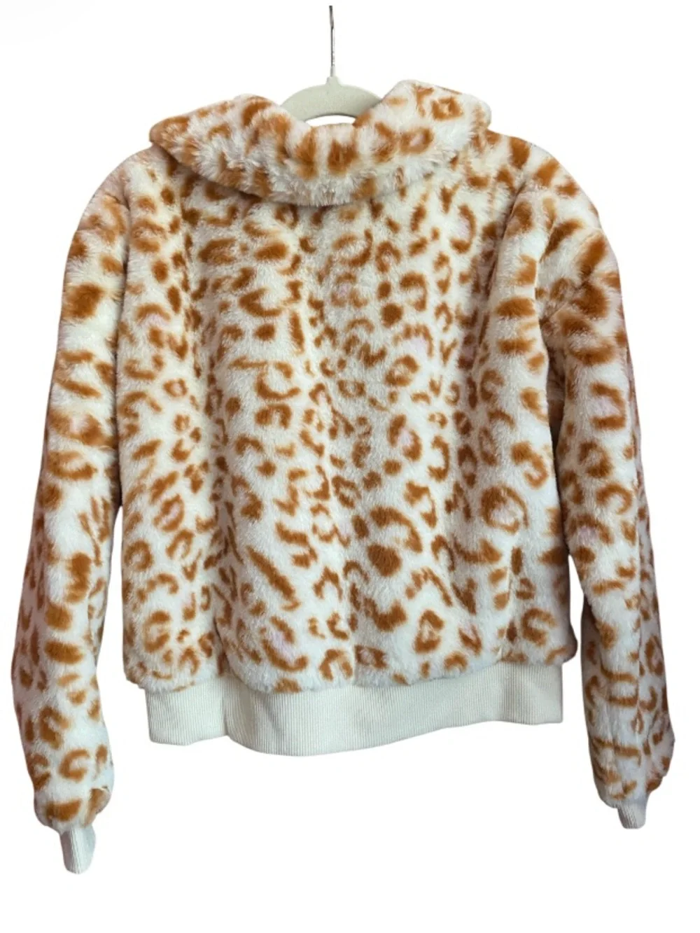 Amazon Essentials Girls' Faux Fur Leopard Print Jacket - White & Brown